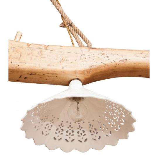 rustikalny vidiecky vintage luster jedalen stol osvetlenie vintage stary vidiecky lampa lampy zavesna dekoracia keramika porcelan dierkovana tuma provansal stylu vidiecka chalupa.jpg